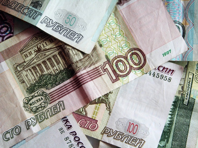 Сотрудницу банка осудили за кражу