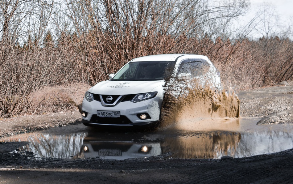 Nissan X-Trail: универсальный боец