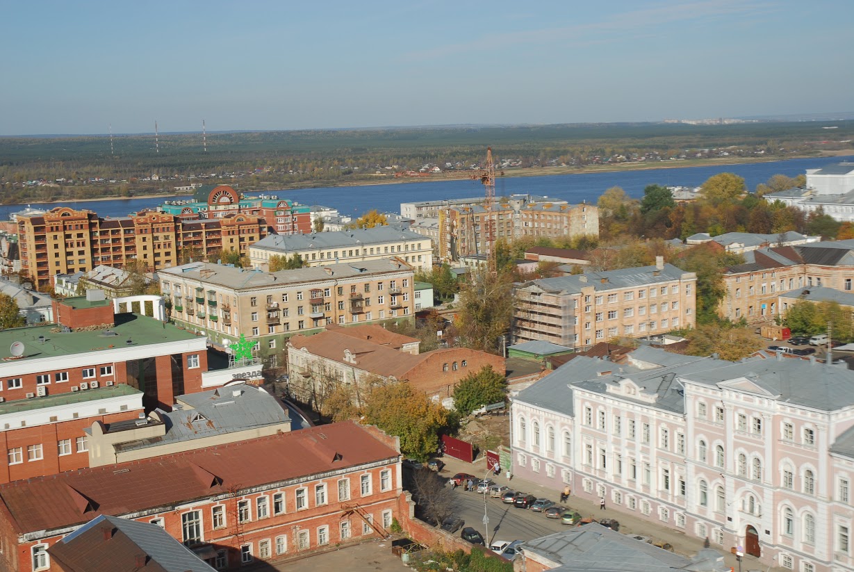 На плакатах к 292-летию Перми изобразили Екатеринбург