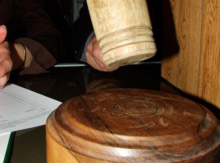 Полмиллиона рублей нужно заплатить истцу, чтобы оспорить сделку по продаже  Красных казарм «Сатурну-Р»