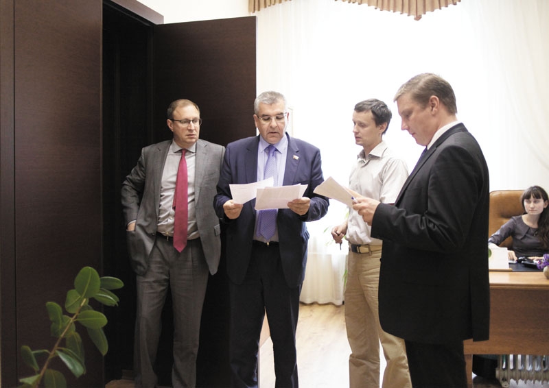 Д’Артаньяны просят огня