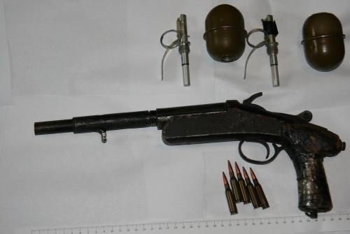 Пермская полиция обнаружила арсенал оружия