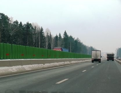 На автодороге Пермь-Краснокамск установлены противоослепляющие пластины