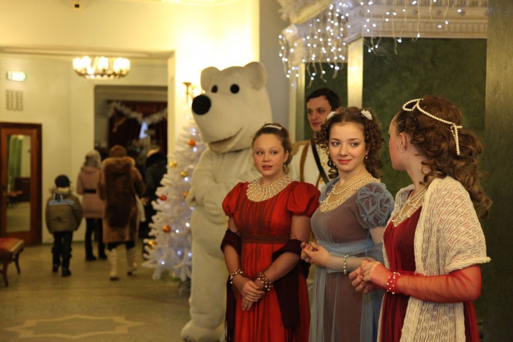 Сбербанк и Пермский театр оперы и балета провели совместную елку для детей из детских домов