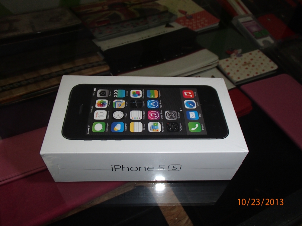 Предприимчивые пермяки уже начали продажи iPhone 5C и 5S в городе