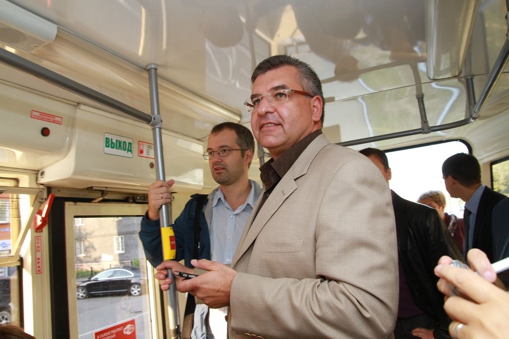 Игорь Сапко протестировал работу Wi-Fi в пермских трамваях