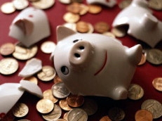 Предварительное следствие по делу пермской финансовой пирамиды «Ковчег» продлится до сентября