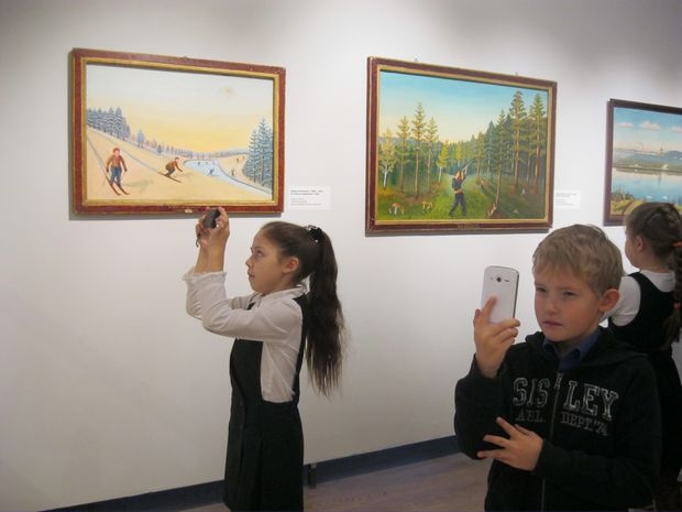 Детям в Перми показали наивное искусство