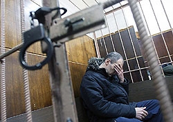 В Пермском крае в зале суда арестованный совершил попытку суицида