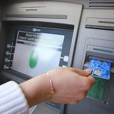 Сбербанк России прокомментировал проблемы, возникшие с банковскими картами 11 и 12 мая