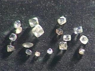 "Уралалмаз" в 2015 году планирует утроить добычу алмазов до 120 тыс. карат