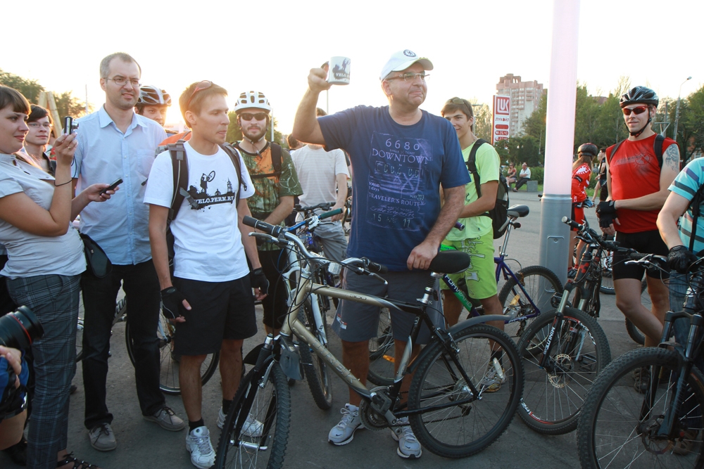 В Перми прошел велопробег с участием мэра Игоря Сапко
