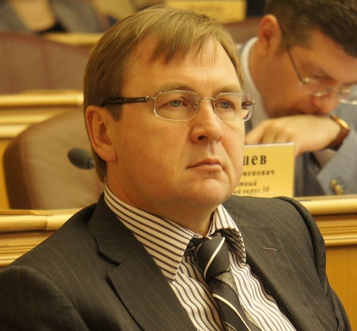 "Мы даем люфт на разгильдяйство для правительства", — Алексей Луканин