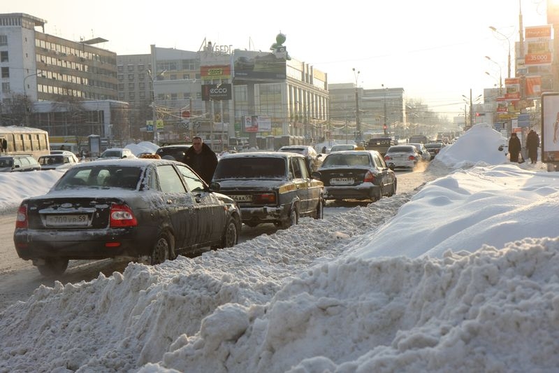 «Морозы сильно ударили по пермским дорогам», - Виталий Задворнов