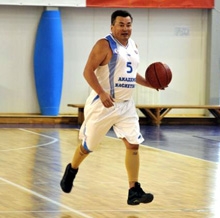 Правительство Пермского края выиграло у краевого ЗС баскетбольный матч
