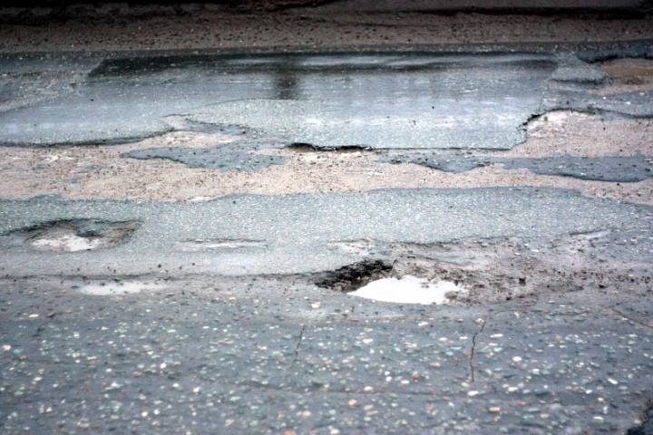 На улице 25 октября начался ямочный ремонт