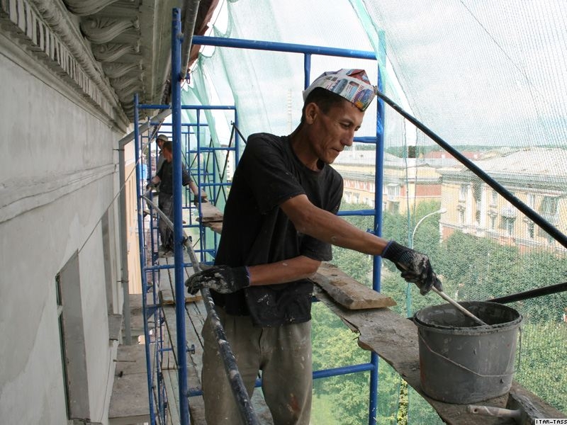 К 2015 г. в Перми выполнят капремонт 30 многоквартирных домов