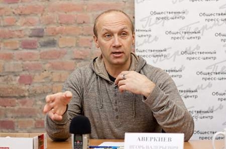 Американский вице-консул встретился с Игорем Аверкиевым, чтобы обсудить «Пилораму» и суды над НКО
