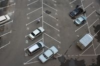 В центральном планировочном районе необходимо ограничить время парковки автомобилей, считают в ГИБДД УВД города Перми