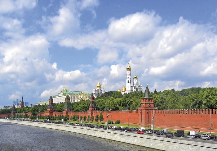 Через Москву