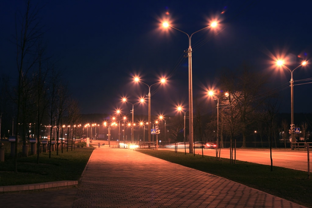 В городе Оса наружное освещение начали заменять на современное