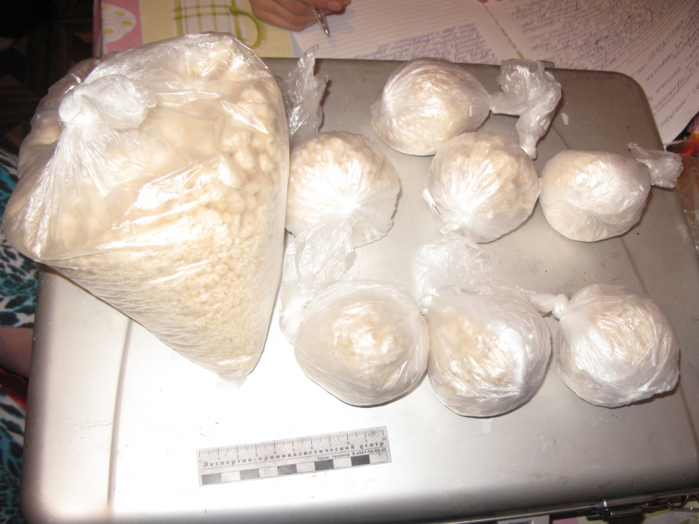 У межэтнической преступной группы в Перми наркополицейские изъяли 2 килограмма героина