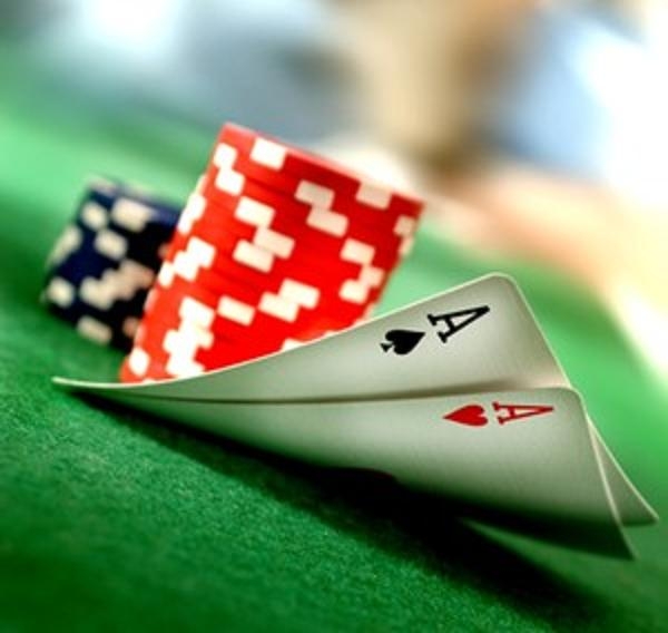 Пять столов для игры в покер и три рулетки нашли пермские полицейские с начала 2012 года