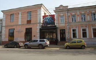 В здании клуба «Ветер» проводятся проверки грунта и фундамента на наличие трещин