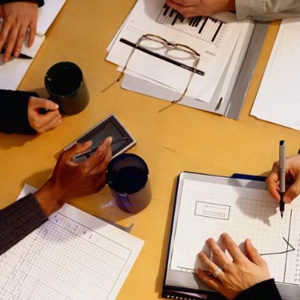 Каждый второй пермяк стремится завоевать лояльность начальника