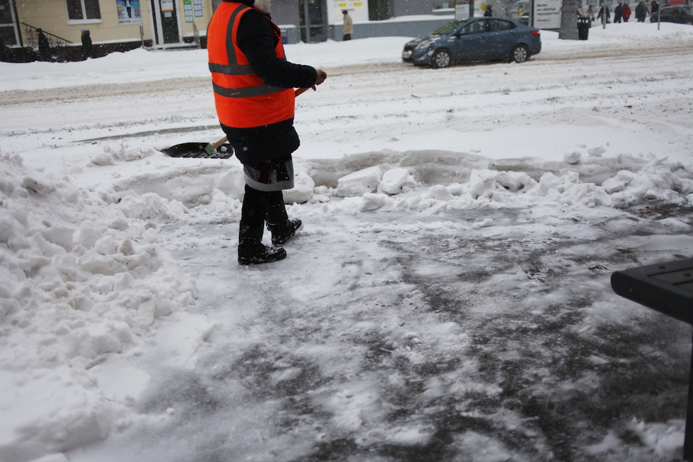 Зима пришла в Пермь - фоторепортаж