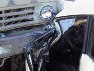 В Пермском крае в результате лобового столкновения с КАМАЗом погибли 2