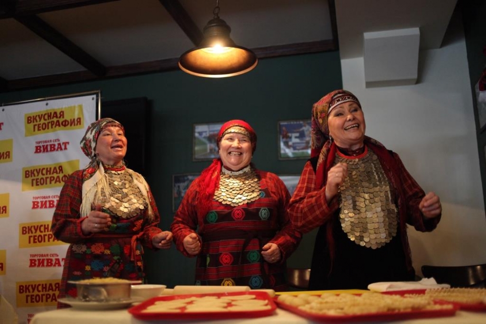 Бурановские бабушки открыли фестиваль «Вкусная география» в Перми