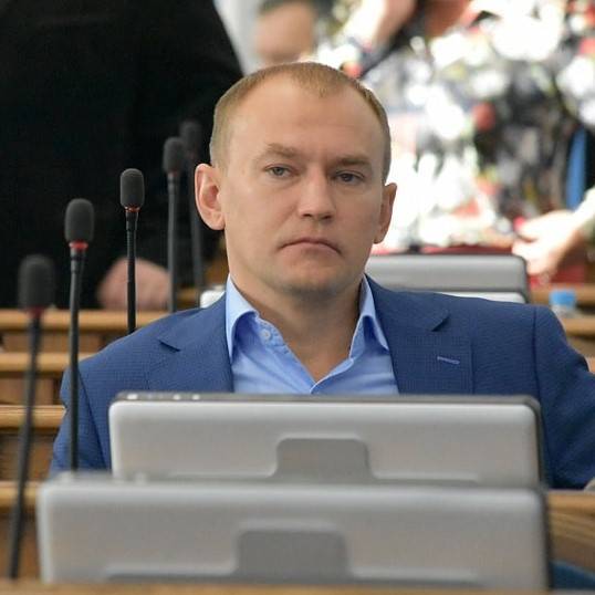 Николай Булатов