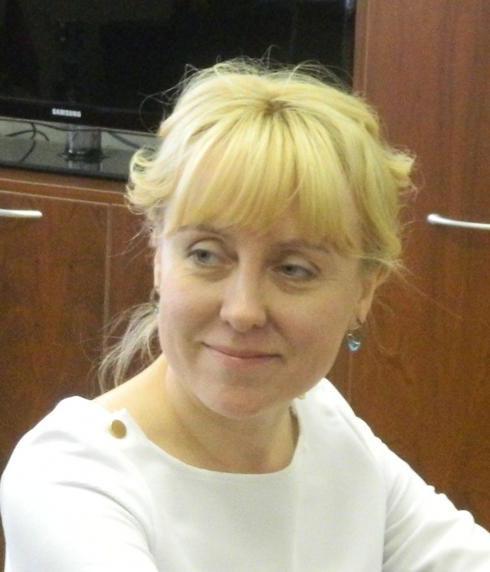 Елена Звонцова