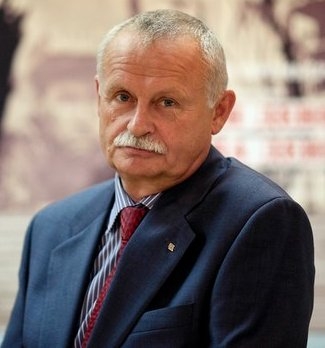 Анатолий Пичкалев