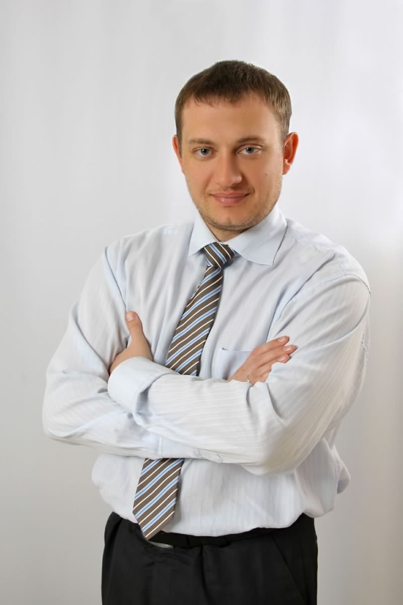 Денис Книгин